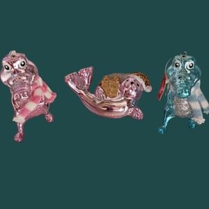 Holiday time lot of 3pcs christmas ornaments